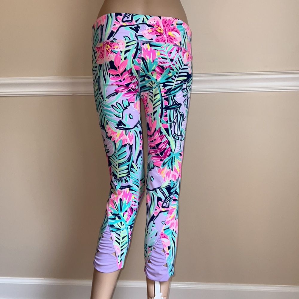 🌸 Lilly Pulitzer Luxletic Midi Leggings - Picture 7 of 15